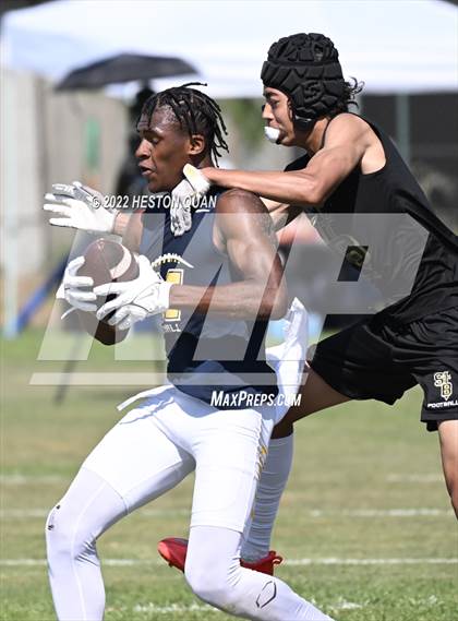 Thumbnail 2 in St. Bonaventure vs. Millikan (South County Tournament) photogallery.