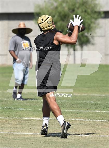 Thumbnail 3 in St. Bonaventure vs. Millikan (South County Tournament) photogallery.