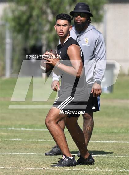 Thumbnail 1 in St. Bonaventure vs. Millikan (South County Tournament) photogallery.