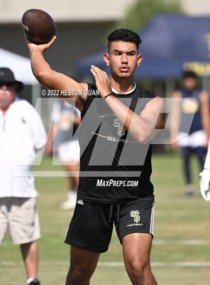 Thumbnail 3 in St. Bonaventure vs. Millikan (South County Tournament) photogallery.
