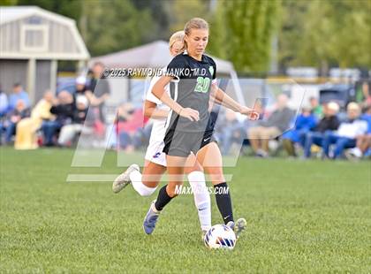 Thumbnail 3 in Jay County vs. Yorktown (IHSAA 2A Section 24 Round 1) photogallery.