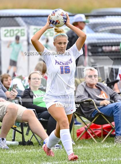 Thumbnail 2 in Jay County vs. Yorktown (IHSAA 2A Section 24 Round 1) photogallery.