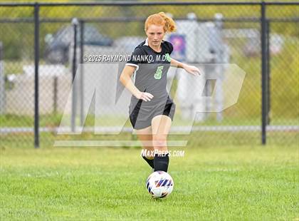 Thumbnail 2 in Jay County vs. Yorktown (IHSAA 2A Section 24 Round 1) photogallery.