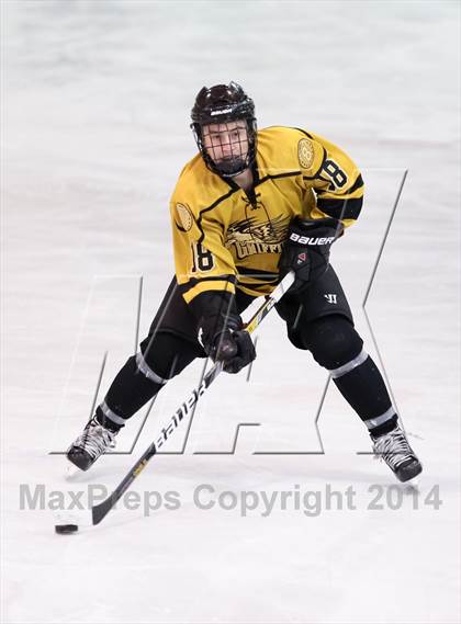Thumbnail 1 in Vianney vs Chaminade (Challenge Cup Playoffs Round 1) photogallery.