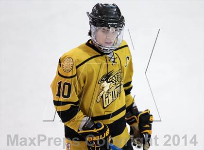 Thumbnail 2 in Vianney vs Chaminade (Challenge Cup Playoffs Round 1) photogallery.