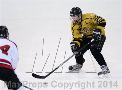 Thumbnail 3 in Vianney vs Chaminade (Challenge Cup Playoffs Round 1) photogallery.