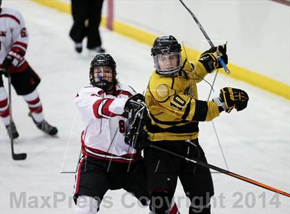 Thumbnail 2 in Vianney vs Chaminade (Challenge Cup Playoffs Round 1) photogallery.