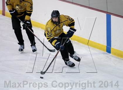 Thumbnail 3 in Vianney vs Chaminade (Challenge Cup Playoffs Round 1) photogallery.