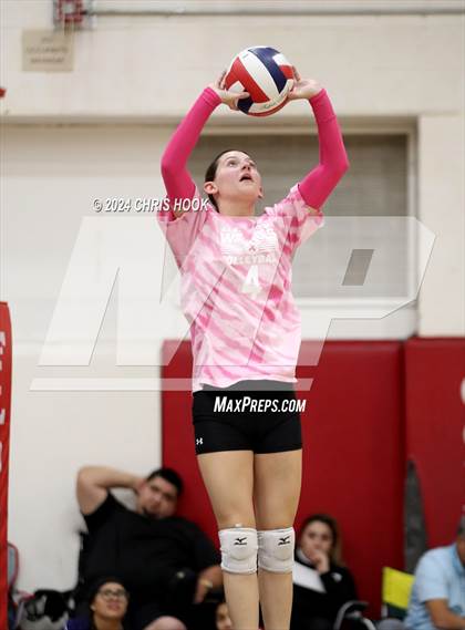 Thumbnail 1 in Show Low vs ALA - Ironwood (The Florence VB Invitational) photogallery.