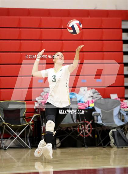 Thumbnail 1 in Show Low vs ALA - Ironwood (The Florence VB Invitational) photogallery.