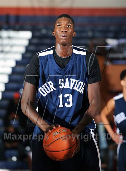 Thumbnail 1 in Mater Dei vs. Our Savior New American (Tarkanian Classic) photogallery.
