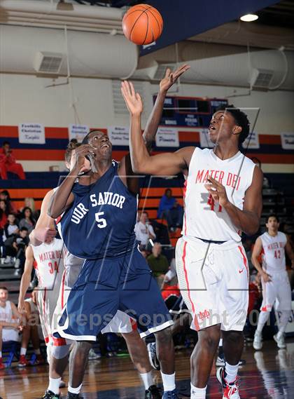 Thumbnail 3 in Mater Dei vs. Our Savior New American (Tarkanian Classic) photogallery.