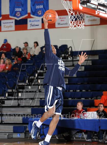 Thumbnail 2 in Mater Dei vs. Our Savior New American (Tarkanian Classic) photogallery.