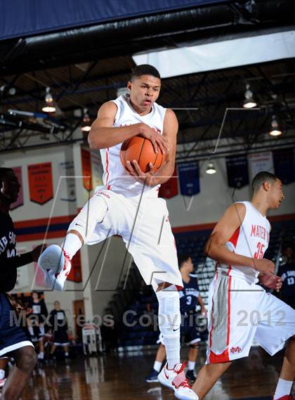 Thumbnail 1 in Mater Dei vs. Our Savior New American (Tarkanian Classic) photogallery.