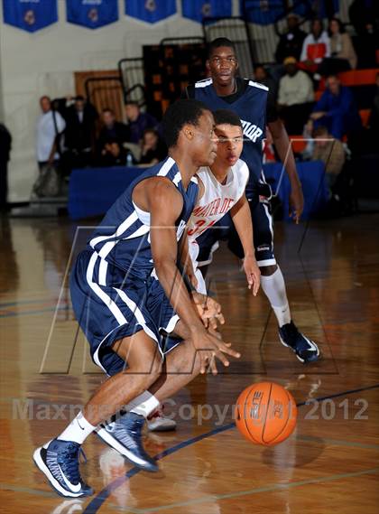 Thumbnail 3 in Mater Dei vs. Our Savior New American (Tarkanian Classic) photogallery.