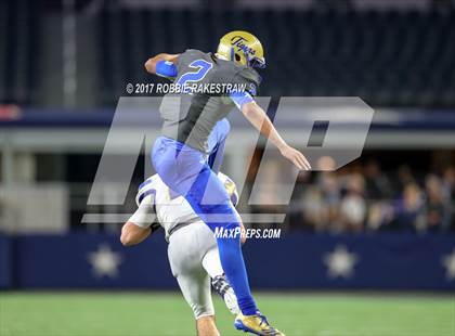 Thumbnail 1 in Brock vs. Rockdale (UIL 3A Division 1 Final) photogallery.