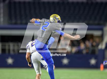 Thumbnail 2 in Brock vs. Rockdale (UIL 3A Division 1 Final) photogallery.