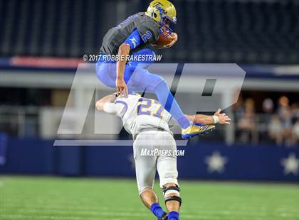 Thumbnail 2 in Brock vs. Rockdale (UIL 3A Division 1 Final) photogallery.