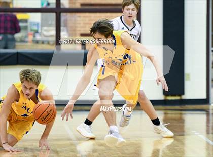 Thumbnail 1 in Alamo Heights @ Seguin photogallery.
