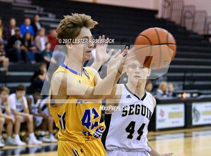 Thumbnail 2 in Alamo Heights @ Seguin photogallery.