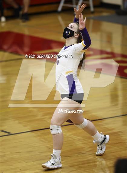 Thumbnail 1 in Escalon vs. Sonora (CIF SJS D4 Final) photogallery.