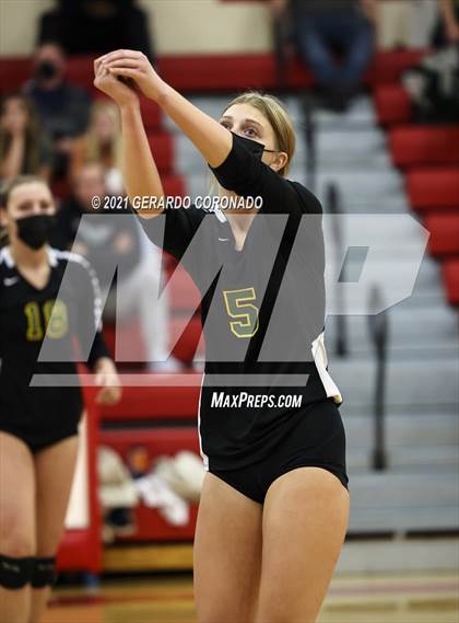 Thumbnail 2 in Escalon vs. Sonora (CIF SJS D4 Final) photogallery.