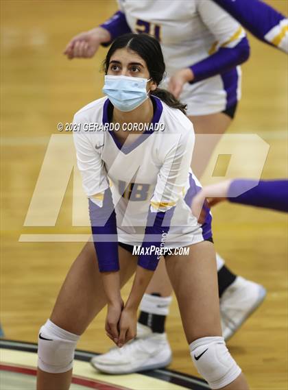 Thumbnail 3 in Escalon vs. Sonora (CIF SJS D4 Final) photogallery.