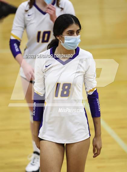 Thumbnail 1 in Escalon vs. Sonora (CIF SJS D4 Final) photogallery.