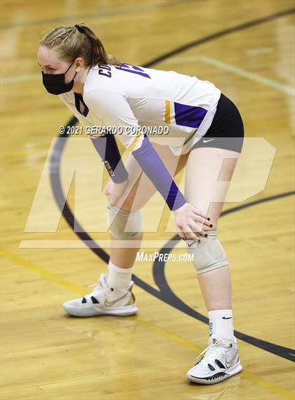 Thumbnail 2 in Escalon vs. Sonora (CIF SJS D4 Final) photogallery.