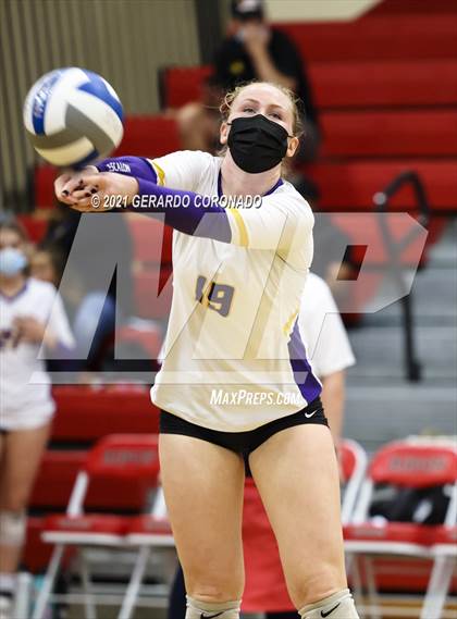 Thumbnail 2 in Escalon vs. Sonora (CIF SJS D4 Final) photogallery.