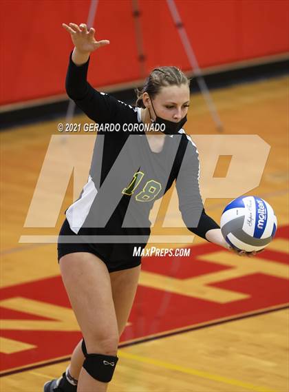 Thumbnail 3 in Escalon vs. Sonora (CIF SJS D4 Final) photogallery.