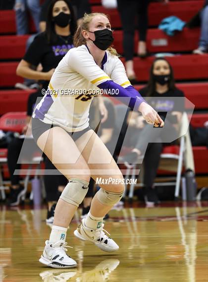 Thumbnail 1 in Escalon vs. Sonora (CIF SJS D4 Final) photogallery.