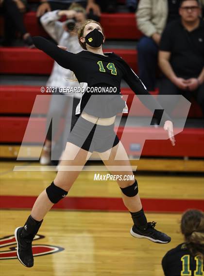 Thumbnail 2 in Escalon vs. Sonora (CIF SJS D4 Final) photogallery.
