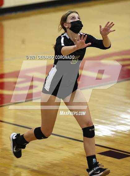 Thumbnail 2 in Escalon vs. Sonora (CIF SJS D4 Final) photogallery.