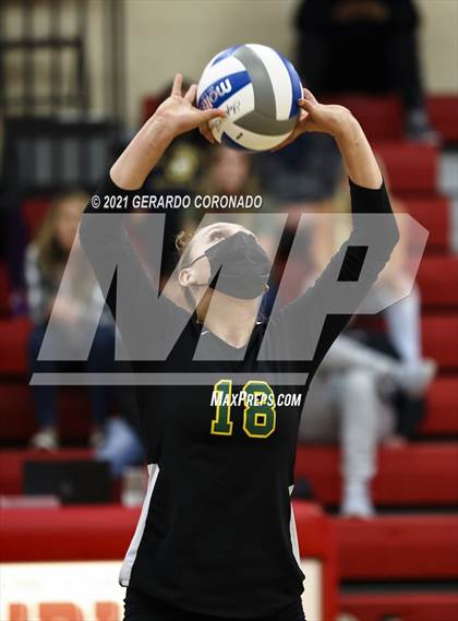 Thumbnail 3 in Escalon vs. Sonora (CIF SJS D4 Final) photogallery.