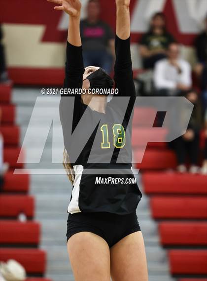 Thumbnail 3 in Escalon vs. Sonora (CIF SJS D4 Final) photogallery.