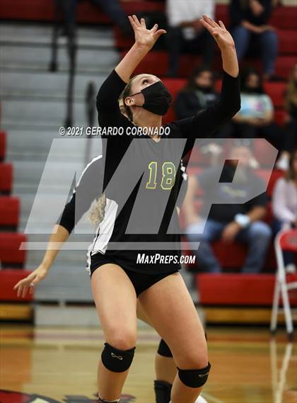 Thumbnail 3 in Escalon vs. Sonora (CIF SJS D4 Final) photogallery.