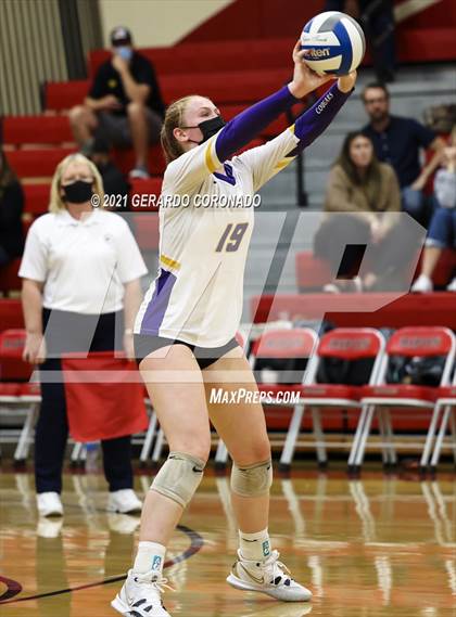 Thumbnail 1 in Escalon vs. Sonora (CIF SJS D4 Final) photogallery.