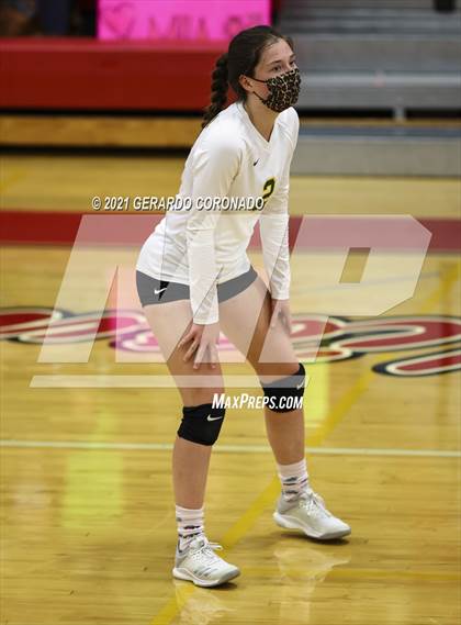 Thumbnail 3 in Escalon vs. Sonora (CIF SJS D4 Final) photogallery.