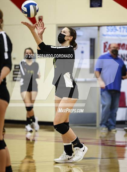Thumbnail 3 in Escalon vs. Sonora (CIF SJS D4 Final) photogallery.
