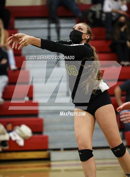 Thumbnail 2 in Escalon vs. Sonora (CIF SJS D4 Final) photogallery.