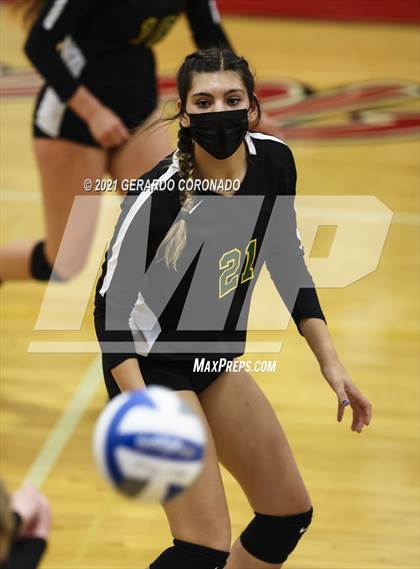 Thumbnail 2 in Escalon vs. Sonora (CIF SJS D4 Final) photogallery.