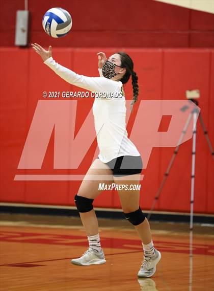 Thumbnail 3 in Escalon vs. Sonora (CIF SJS D4 Final) photogallery.