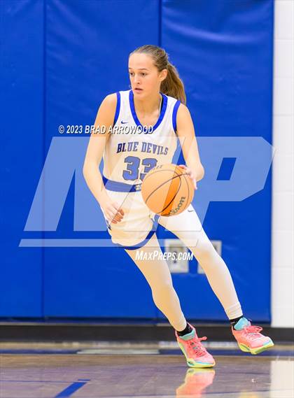 Thumbnail 2 in Hough @ Mooresville photogallery.