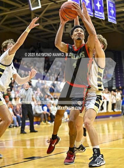Thumbnail 3 in Anderson vs. Mt. Vernon (IHSAA 4A Section 9 Semifinal)  photogallery.