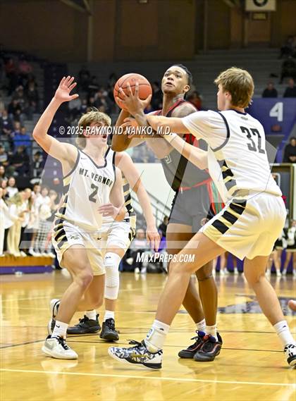 Thumbnail 2 in Anderson vs. Mt. Vernon (IHSAA 4A Section 9 Semifinal)  photogallery.