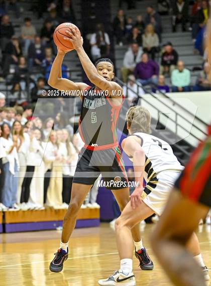 Thumbnail 2 in Anderson vs. Mt. Vernon (IHSAA 4A Section 9 Semifinal)  photogallery.