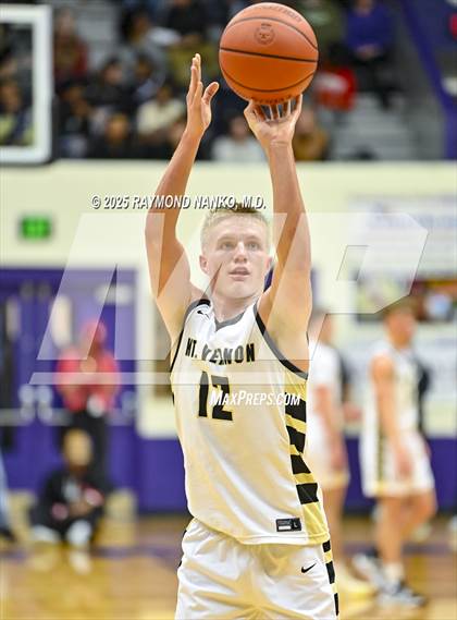 Thumbnail 2 in Anderson vs. Mt. Vernon (IHSAA 4A Section 9 Semifinal)  photogallery.