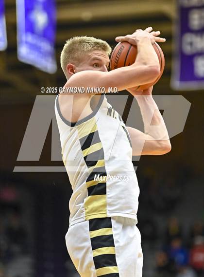 Thumbnail 3 in Anderson vs. Mt. Vernon (IHSAA 4A Section 9 Semifinal)  photogallery.