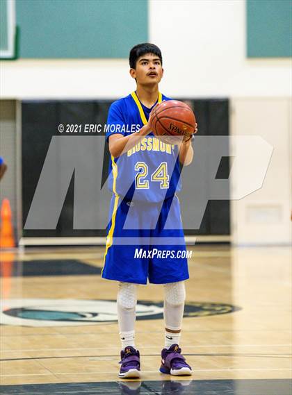 Thumbnail 3 in Grossmont @ Olympian photogallery.